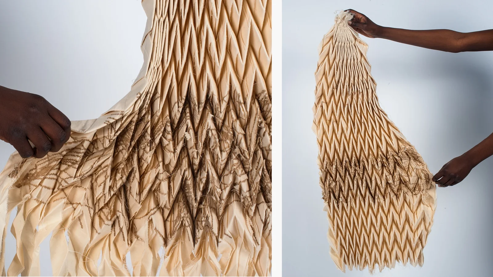 Toiles plissées gravées aux franges de jute