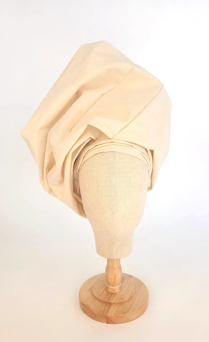 DNMADe 2022/25 - Parcours textileFaire parler les coiffes d’un peuple du Fouta-Toro pour réinventer les formes de la mémoire culturelle, là où l’oralité s’efface.